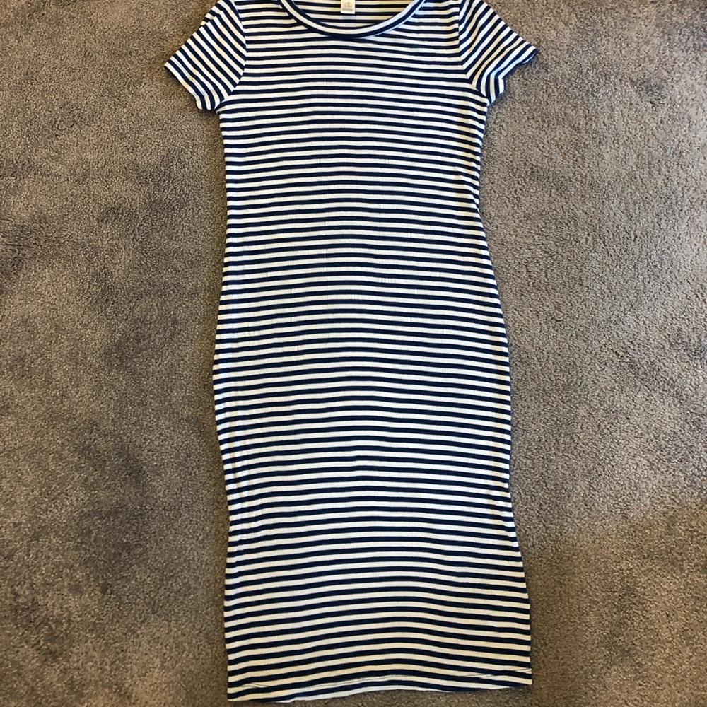 Motherhood Maternity dress